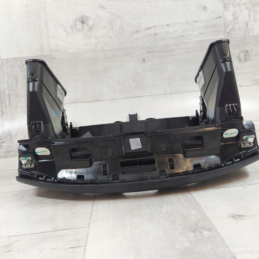 фото №4, Защита корпус рамка радио синхронизация решётка средняя ford focus mk3 iii