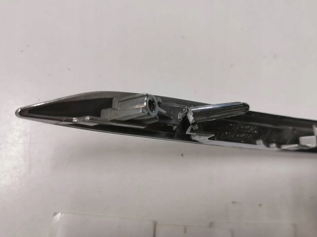 фото №11, Молдинг, хром, накладка бампера передній toyota camry viii lift права