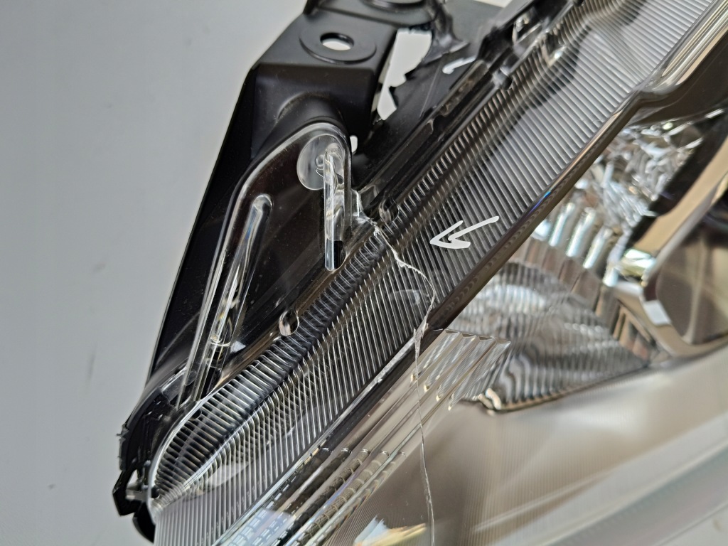 фото №4, Лампа левая фара suzuki swift mk8 17- full led