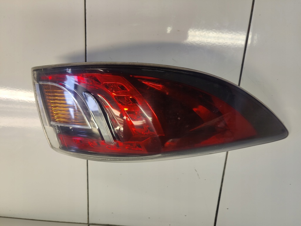 фото №1, Mazda 6 gh lift лампа задняя задняя kombi левая gs2a-51150 uk