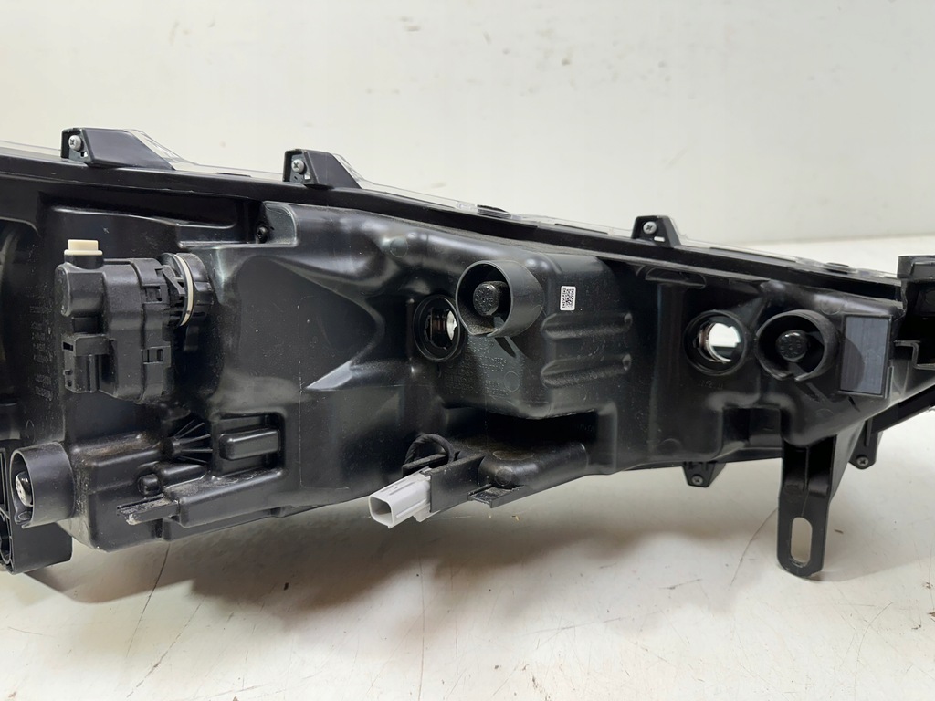 фото №11, Лампа левая перед toyota corolla cross full led 16-183 идеальное состояние