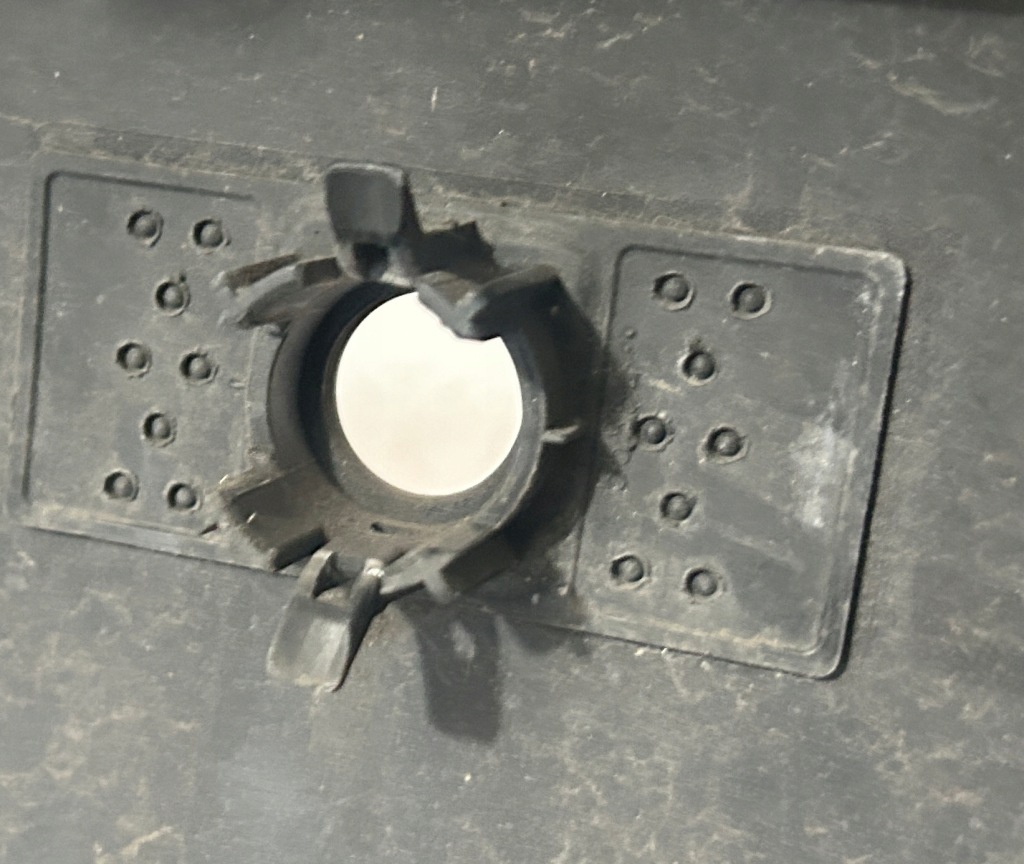 Бампер задний  задний audi a3 8v sportback pdc Доставка