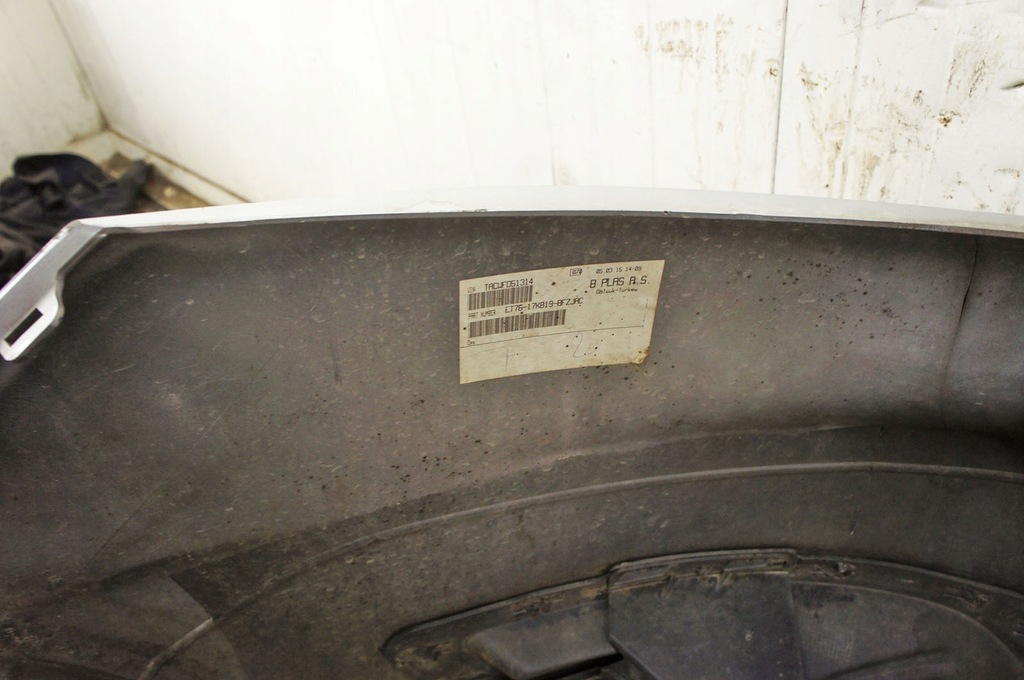 фото №15, Oq026 ford transit courier бампер перед передний