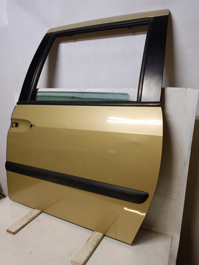 фото №3, Дверь левая задние kan citroen c8