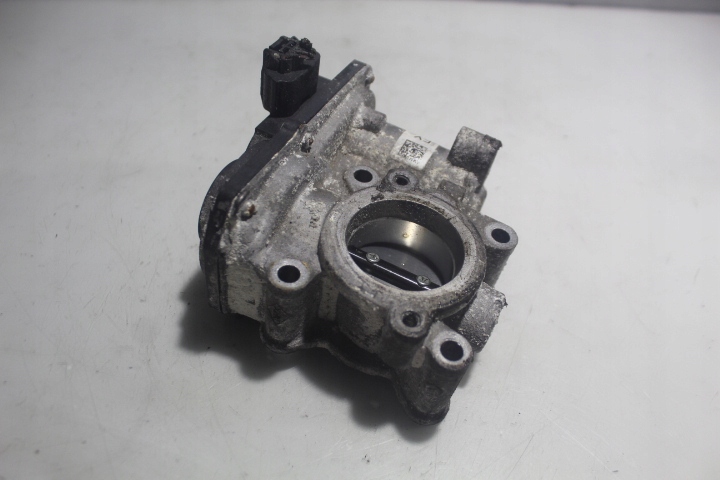 фото №1, Дроссельная заслонка dacia logan ii 0.9