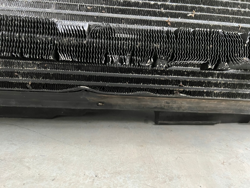 фото №10, Pas передній радіатор chrysler 300c