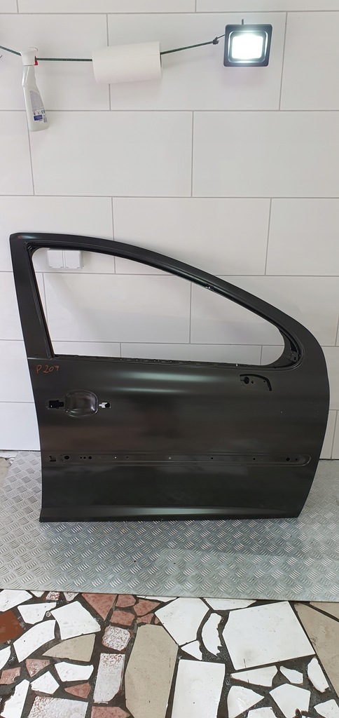 фото №1, Peugeot 207 дверь правый перед передние