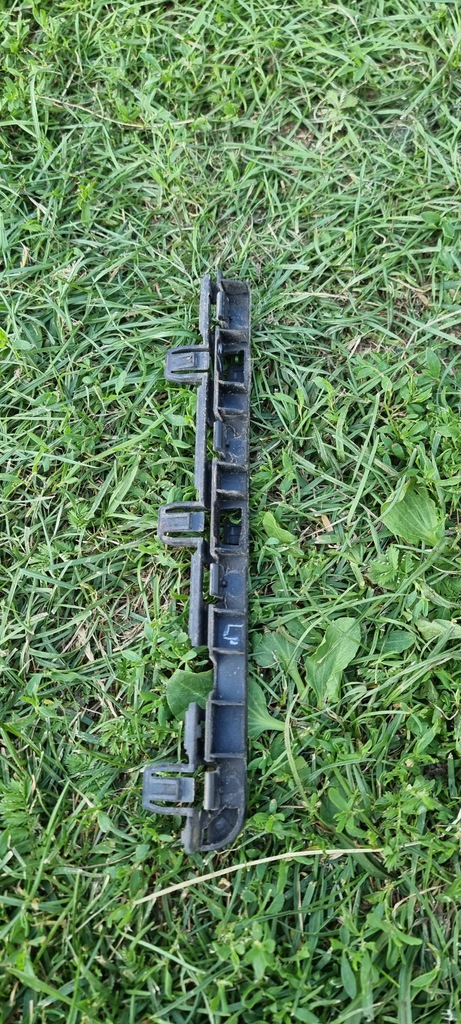 фото №1, Направляющая кронштейн порог левый перед bmw 5 f10 f11 7184775