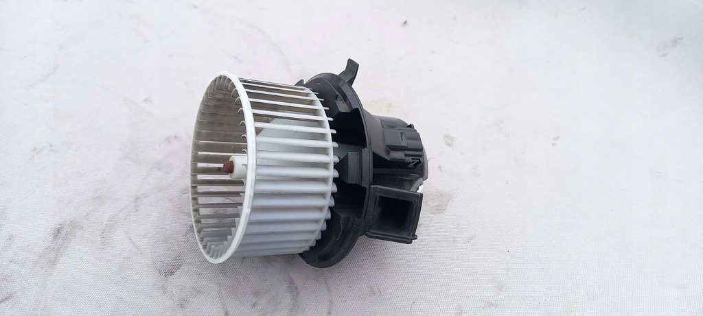 фото №1, Вентилятор отопителя воздуходувка renault twingo iii