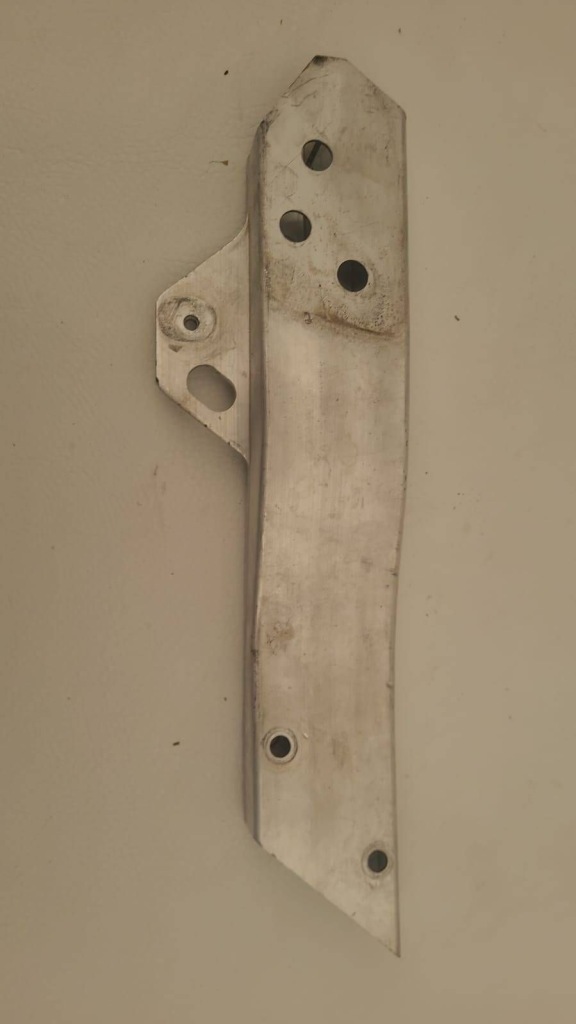 Купити Кронштейн радіатора mercedes-benz e w213 t52785a 1.95l дизель 143kw 2017