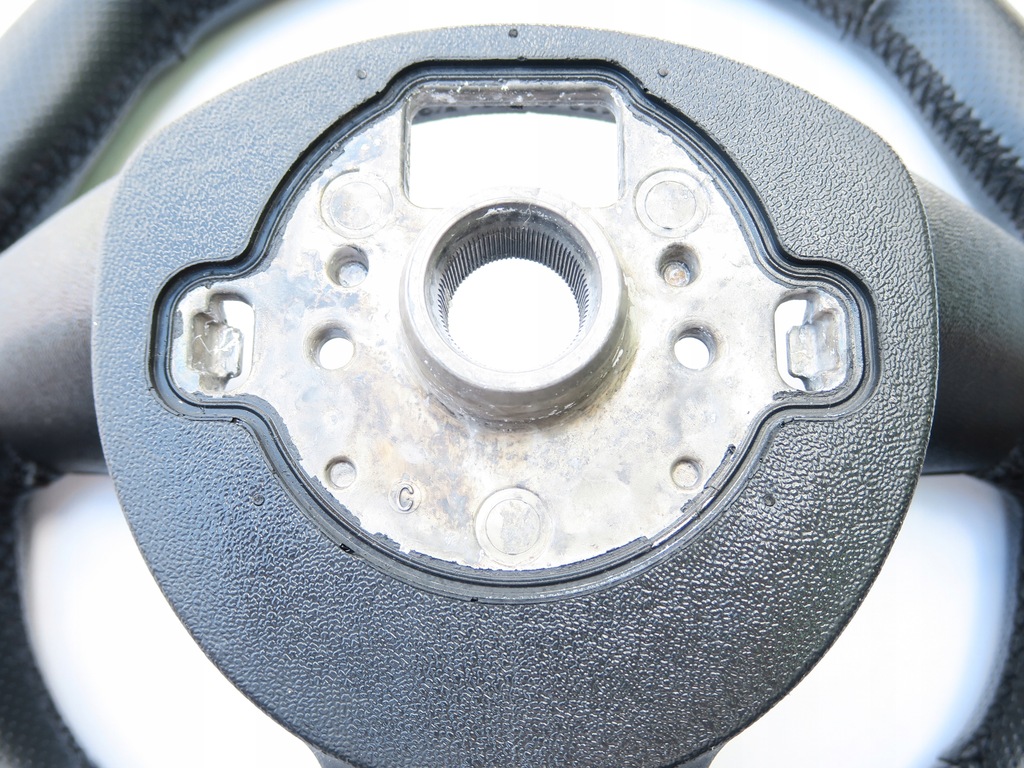 фото №12, Повітропровід шкіряний seat ibiza 6l leon ii altea