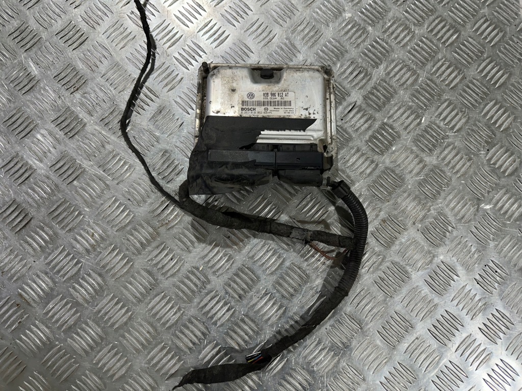 фото №1, Seat toledo ii бортовий комп'ютер двигуна 038906012at