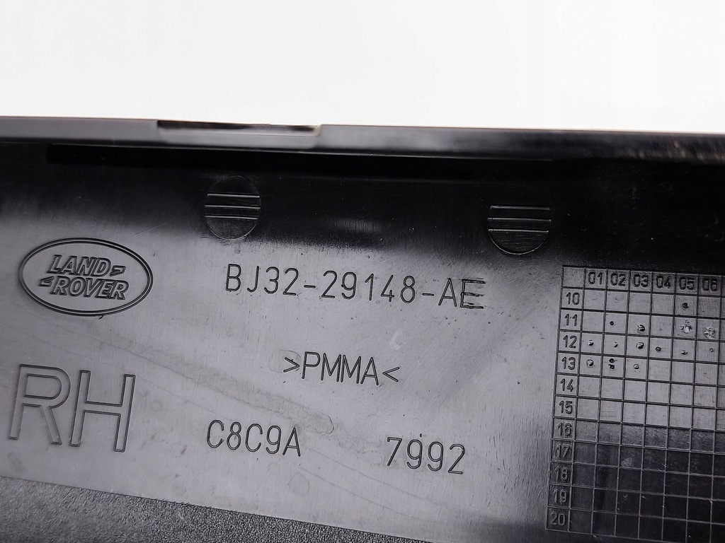 фото №14, Land rover evoque i 2013 молдинг стекло задний bj3229149ae