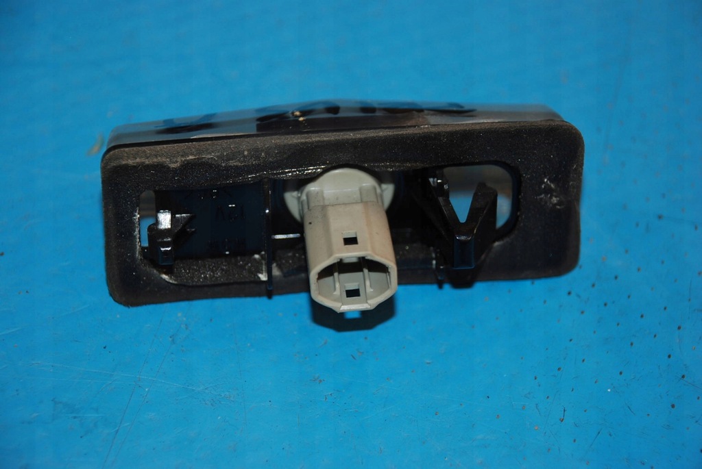 фото №3, Toyota prius ii лампа освітлення номерного знака кришки