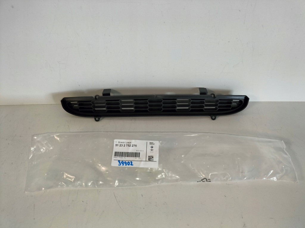 фото №1, Решётка радиатора решётка впуск воздуха капот mini cooper r55 r56 r57 r58 r59 07-