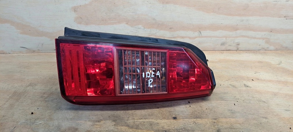 фото №1, Лампа правая задняя fiat idea 46829508