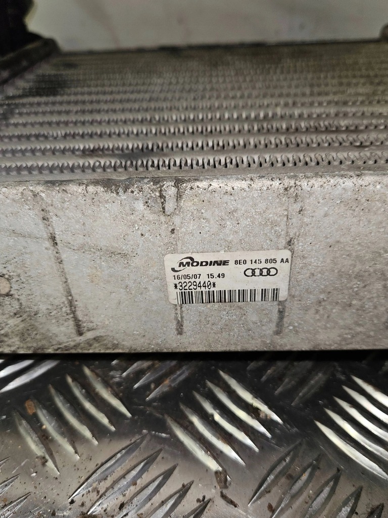 фото №6, Audi a4 s4 b7 8e 8h 2007 радиатор воздуха наддувочный / интеркулер