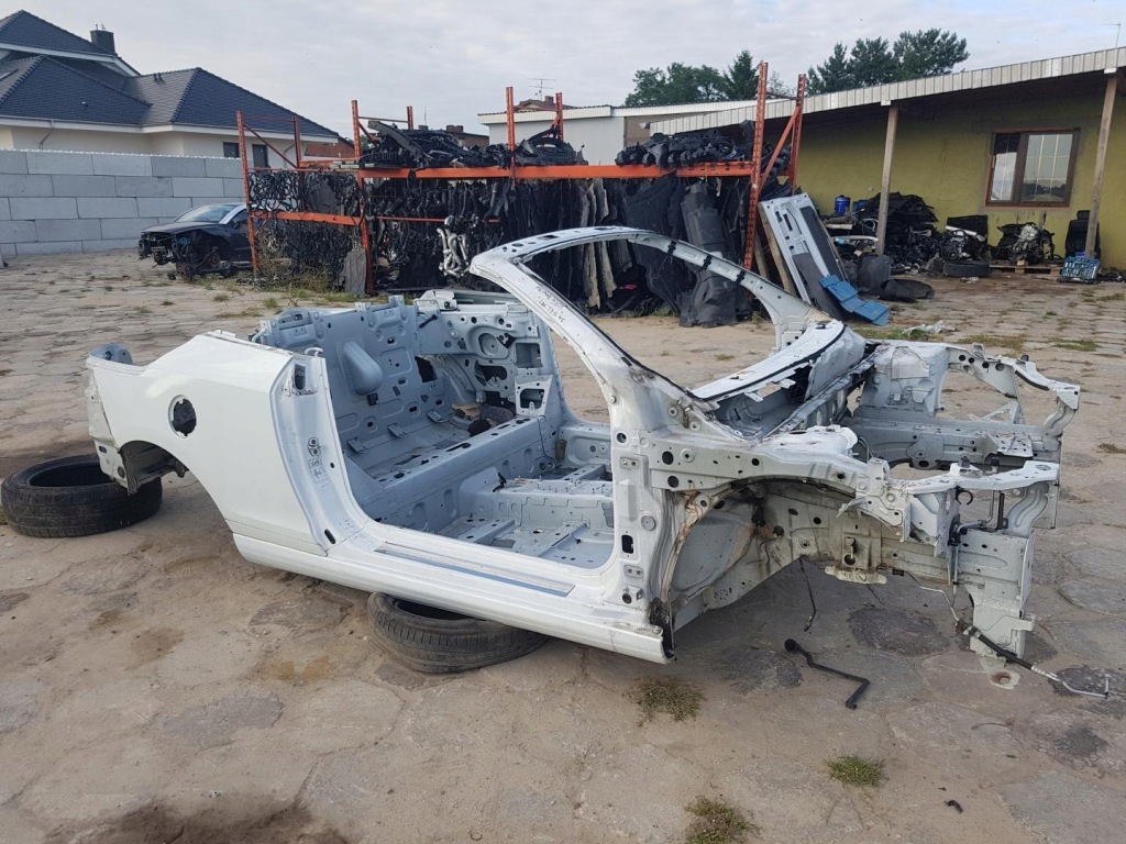 фото №1, Чверть правий перед megane iii cabrio