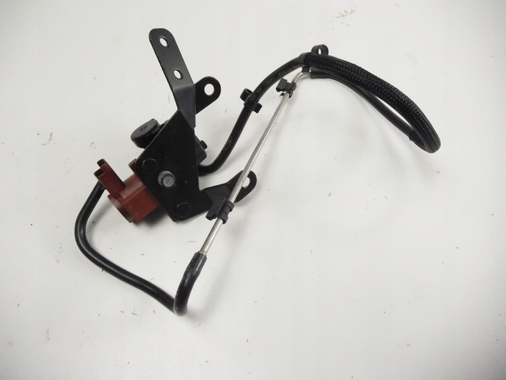 Клапан erg с шланги ford 1473379 6g9q-9e882-cb в Украине