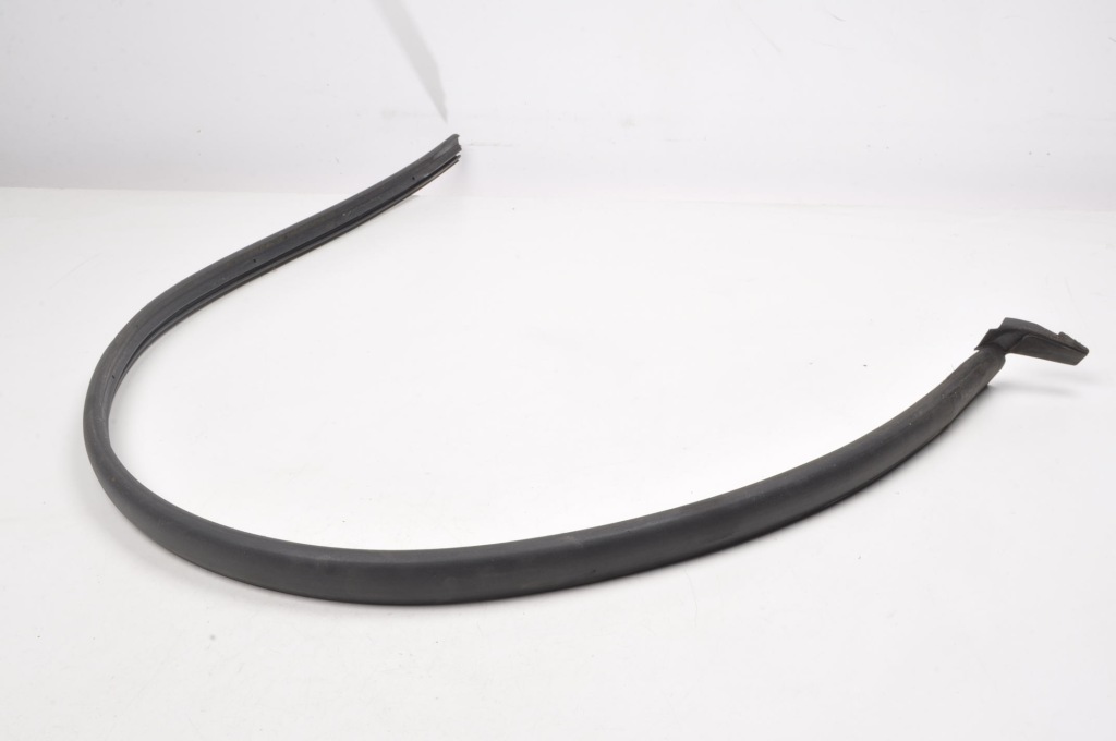 Купить Volvo xc60 i прокладка накладки порога порог левая 30744879