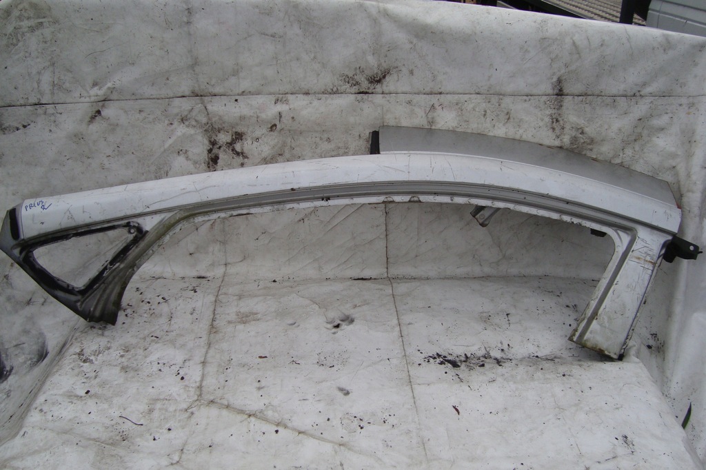 фото №1, Блок двигателя крышный левый toyota prius ii 04- poznań