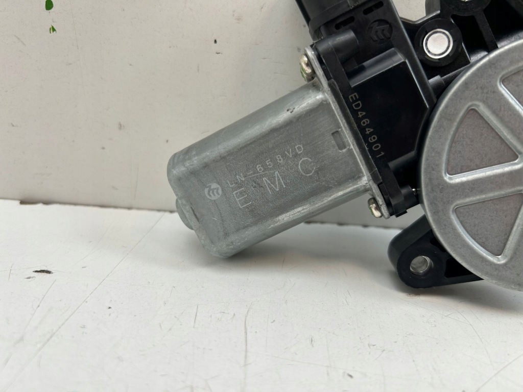 фото №7, 2014 tesla model s моторчик люк ed464901