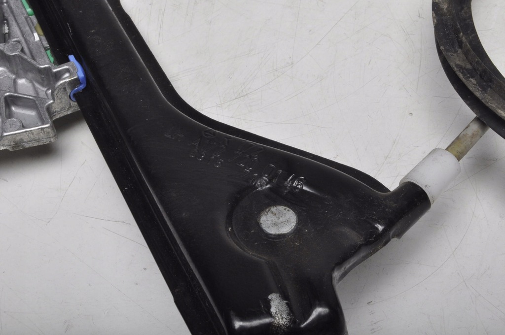 фото №9, Mercedes w172 r172 подъемник стекло левый перед 3d a1727200146