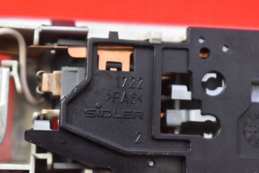 фото №8, Лампа освітлення салону задня 4f0947111 audi a6 c6 04-08