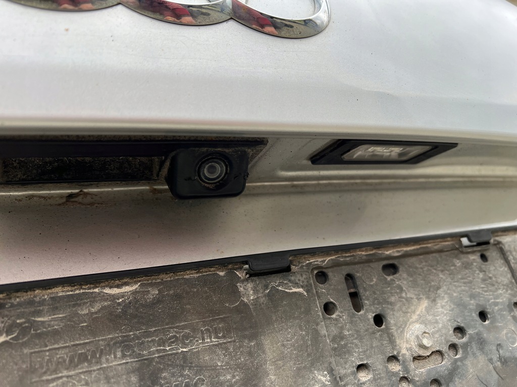 фото №12, A6 c7 allroad kombi крышка багажника задняя lx7w лампы