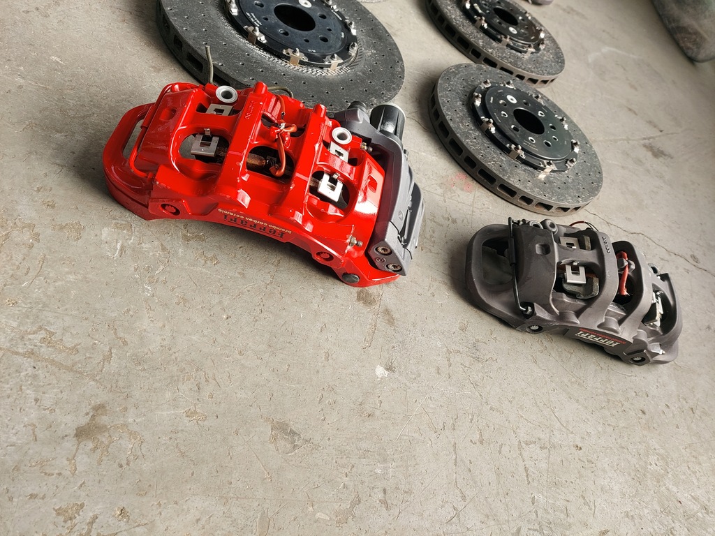 фото №8, Ferrari 488 тормоза тормозные диски суппорты ceramika комплект 49t22110 49t28510