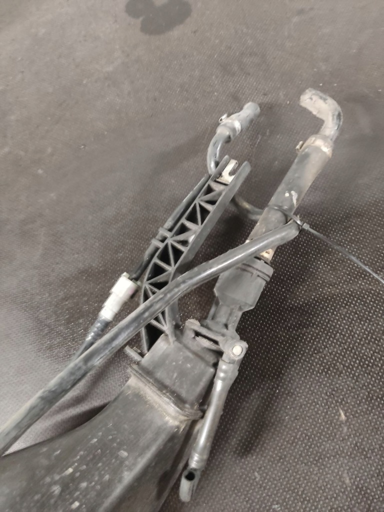 Фільтр вугільний audi a4 b5 1.6 8d0201803b Зі Шроту