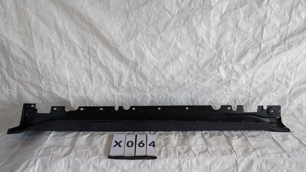 фото №10, Bmw x6 e71 накладка молдинг поріг права