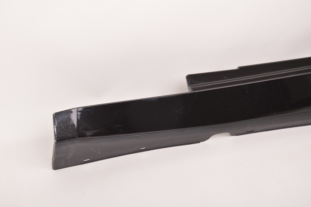 фото №6, Maserati granturismo молдинг накладка порог левая