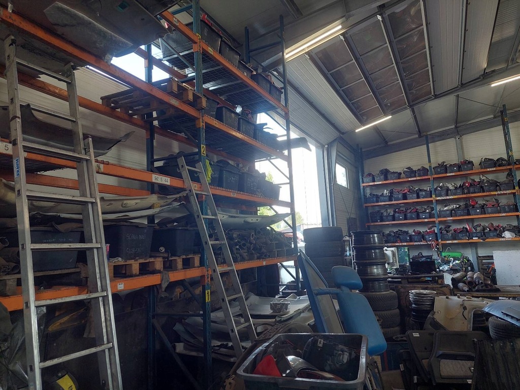 фото №11, Kompletny задня кришка багажника багажника бампер лампи audi a4 b5 fl sedan lz5l