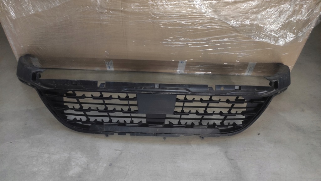 фото №1, Решётка бампера перед renault captur 620260503r