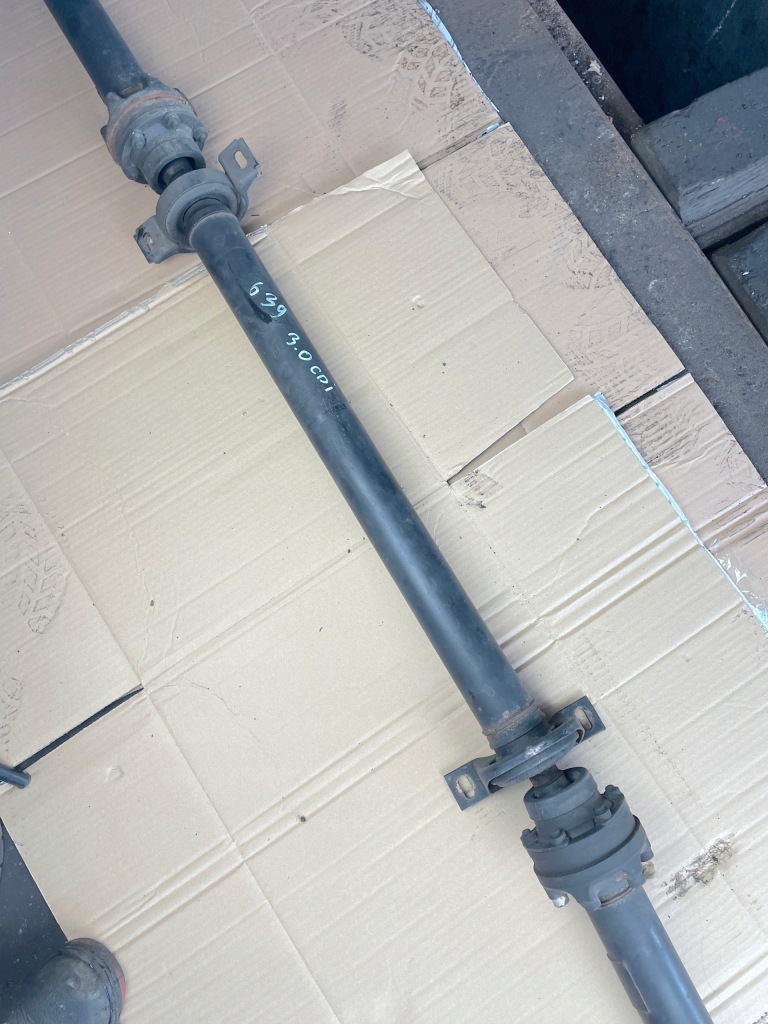 Купити Mercedes w639 viano рестайлінг  3.0cdi wał привідний 60 tyś пробіг a6394100016