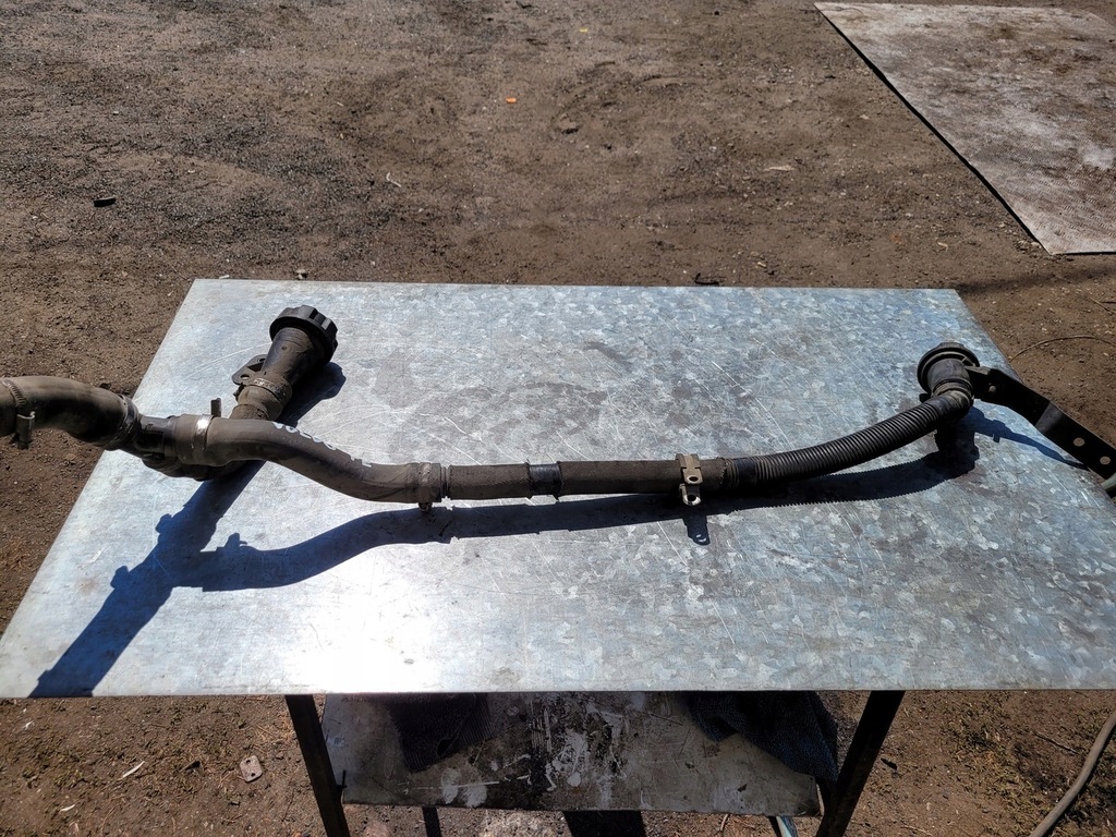 фото №1, Заливная горловина масла volvo fe 6x2 d7e e-5