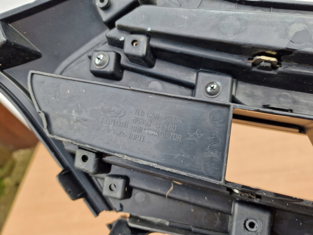 фото №6, Hyundai tucson ii 15-18 rok решётка радиатора хром значок