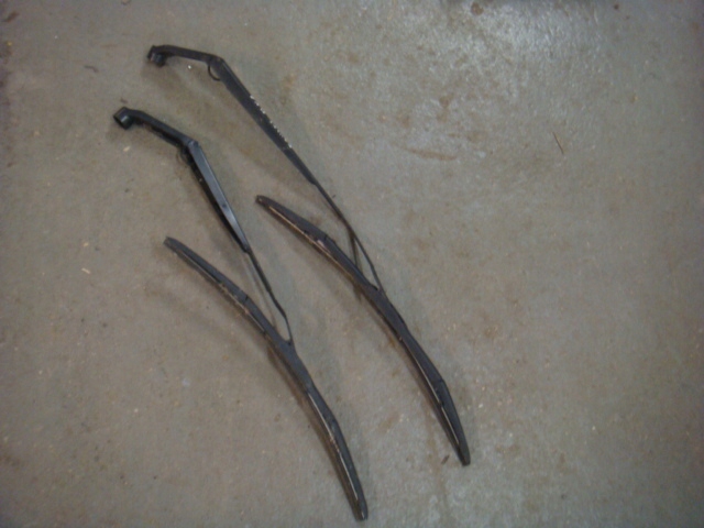 фото №1, Suzuki swift mk8 vi 17- рычаг дворники левая правое