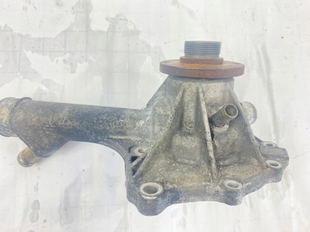 Насос води mercedes w124 m111 e200 e220 2,2 220 1112010401 Ціна