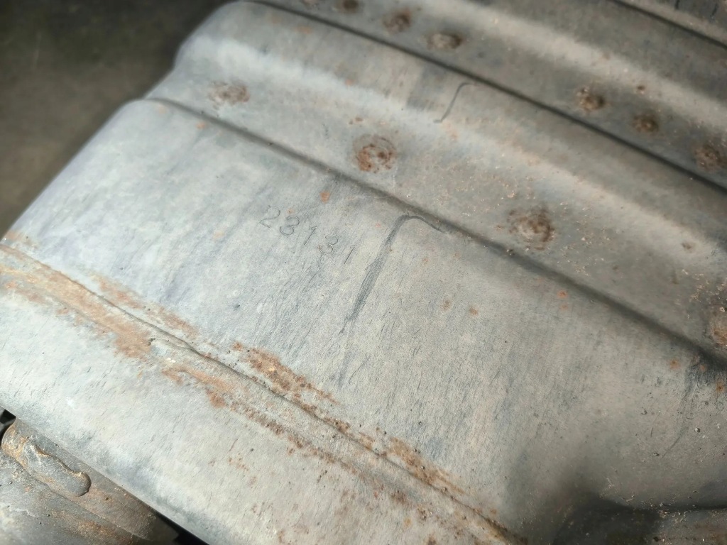 Задня труба вихлопна ліва сторона lexus ls v 1744031290 в Україні