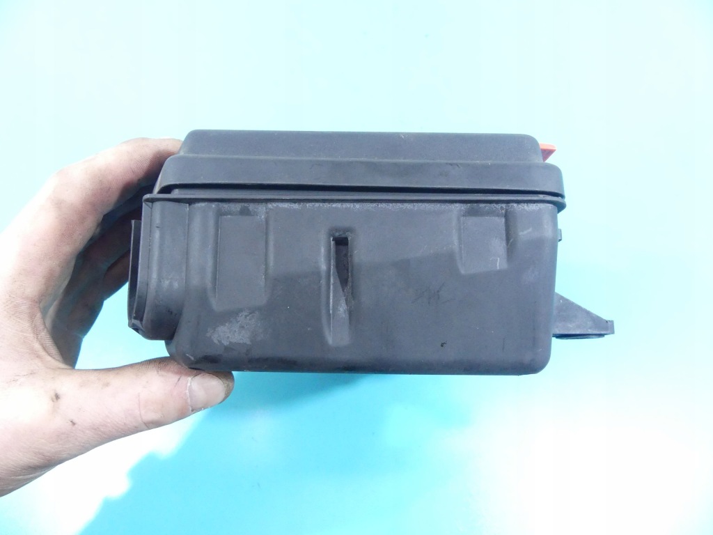 фото №7, Корпус запобіжників renault latitude 2.0 dci