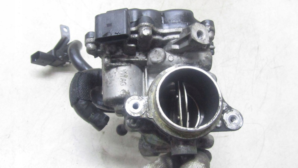 фото №5, Audi q3 8u 2.0 клапан дроссель 04l128637a