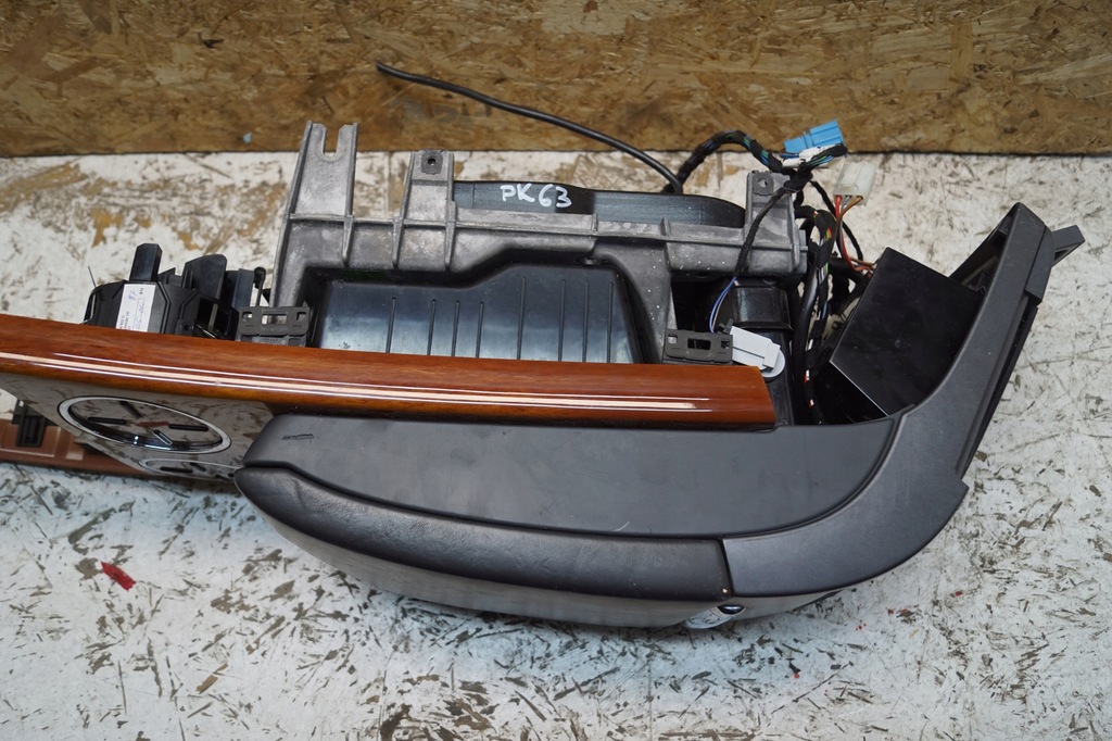 фото №12, Подлокотник туннель средний vw phaeton