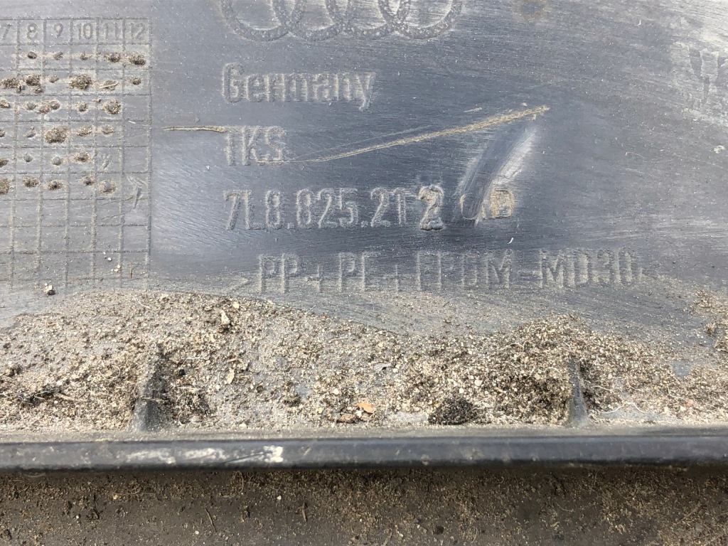 фото №10, Захист підвіска права audi q7 7l8825212d