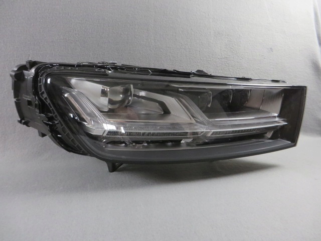 Audi q7 4m0 фара передняя правый  matrix 4m0941036 в Украине