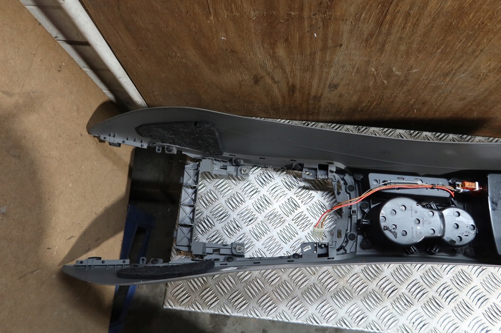 фото №8, Тунель середній audi a4 b8 8k0864981