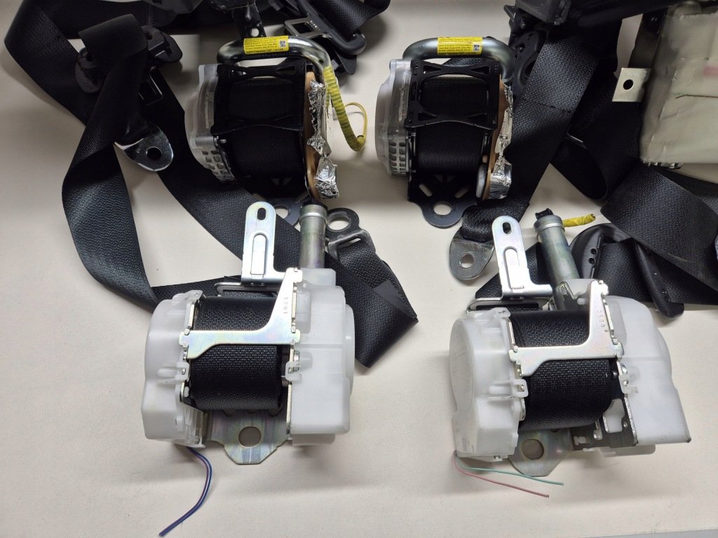 Lexus rx v 450h панель  панель приладів подушки безпеки ремені подушка безпеки оригінал 2022- Оригінал