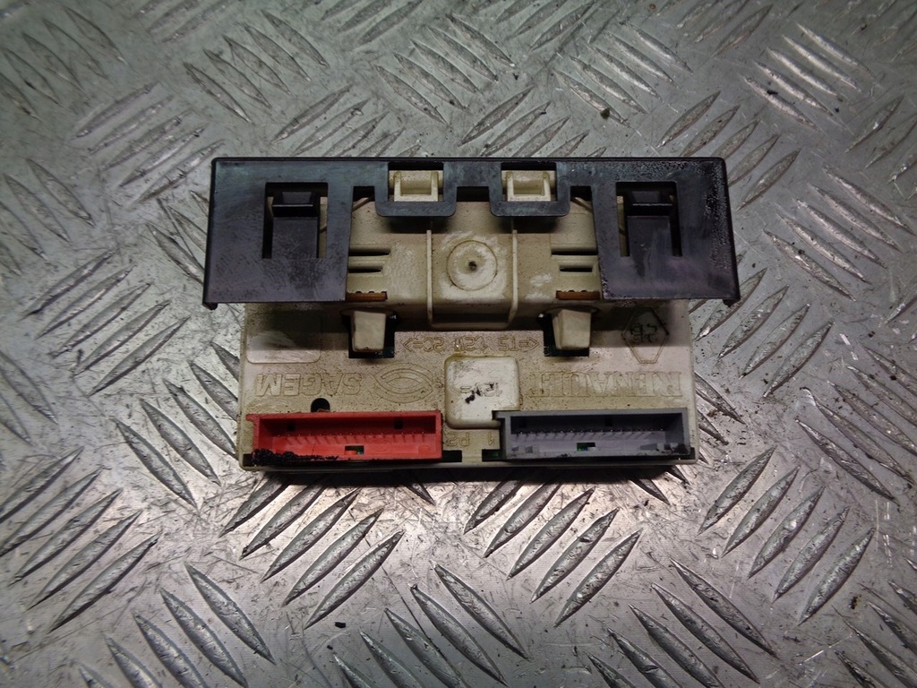 фото №1, Дисплей renault clio ii 8200028364