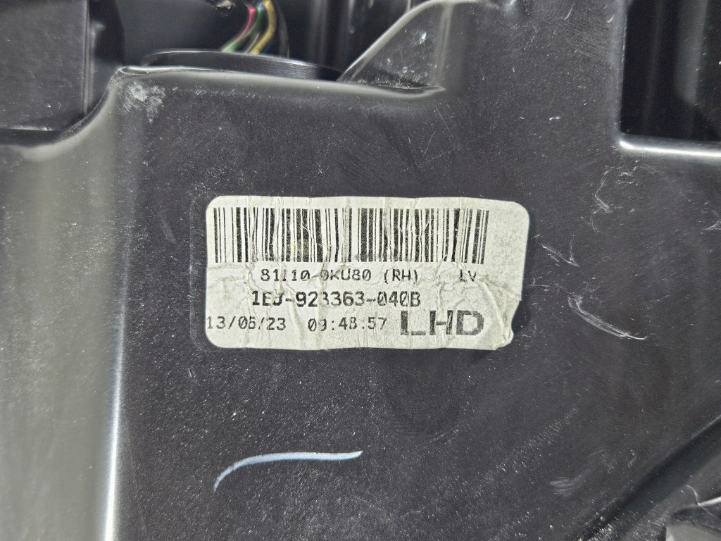 фото №15, Лампа правая перед передняя toyota hilux 8 viii lift full led eu